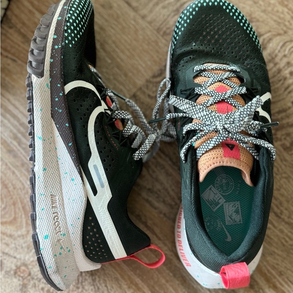 Nike Womens Pegasus Trail 4 Trail Running Shoes - Picture 4 of 4